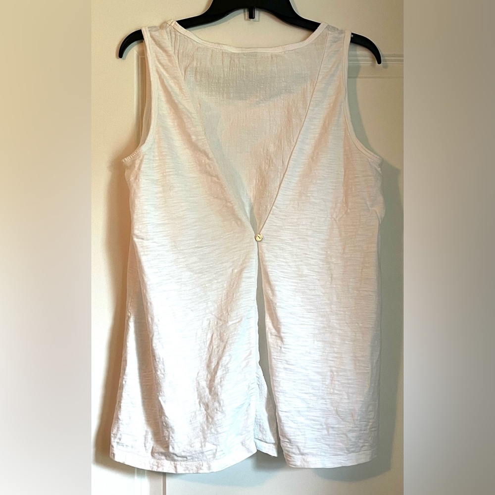 Chico's Classic White Tank Top Size Chico’s 2 (L)